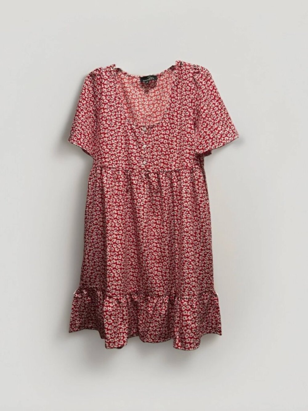 Suzanne Betro Mini Dress Red Floral Print Short Flutter Sleeve Ruffle Hem Sz M